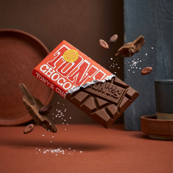 Tonys Chocolonely Leche- Caramelo y Sal Mar. 180 gr