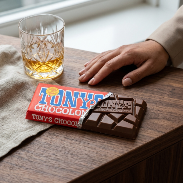 Tonys Chocolonely Leche- Caramelo y Sal Mar. 180 gr